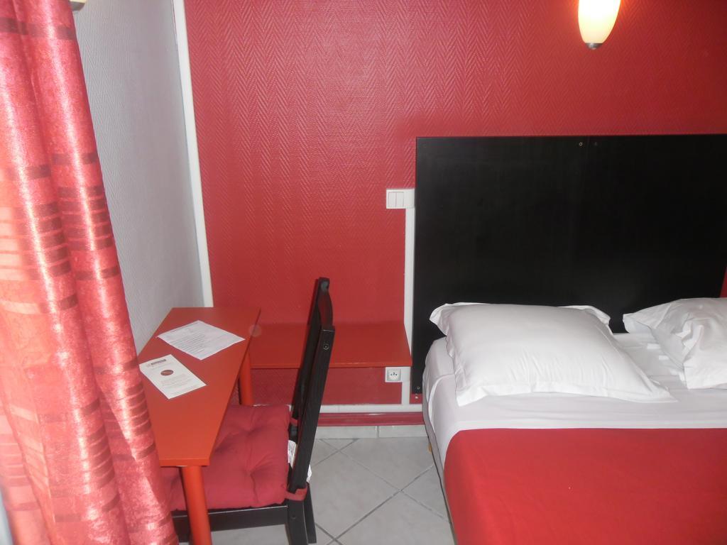 Hipotel Paris Montmartre Gare Du Nord חדר תמונה