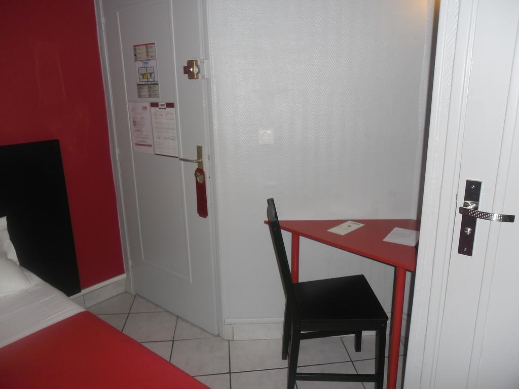 Hipotel Paris Montmartre Gare Du Nord חדר תמונה